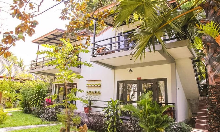 Kampot guesthouse, accommodation on Cambodia Adventure, 10 Days