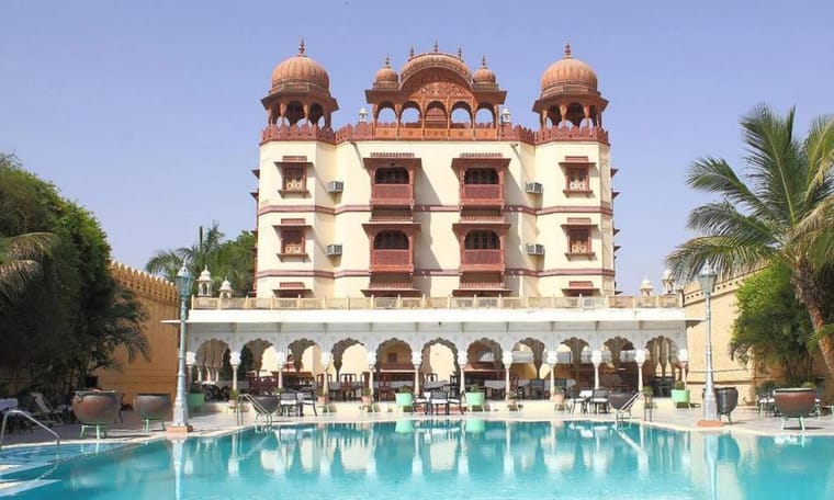 Pushkar palace, accommodation on India Experience, 13 Days