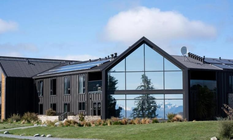 Lake Tekapo hostel, accommodation on NZ Adventure South, 9 Days Christchurch to Queenstown