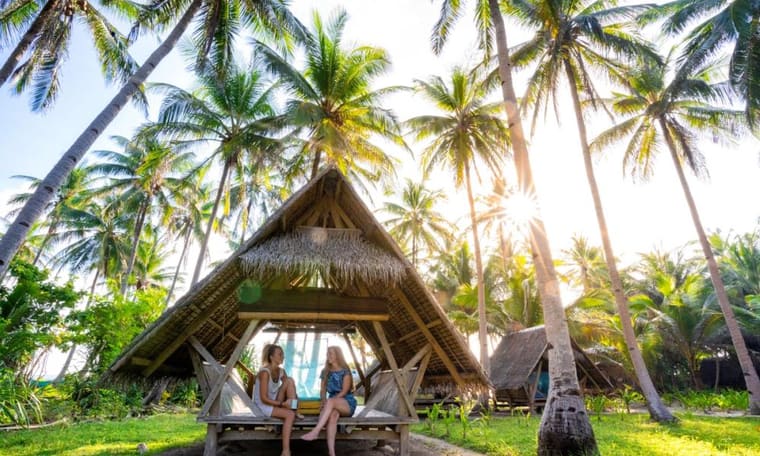 Boat expedition traditional huts, accommodation on Philippines Island Explorer, 13 Days Manila to El Nido